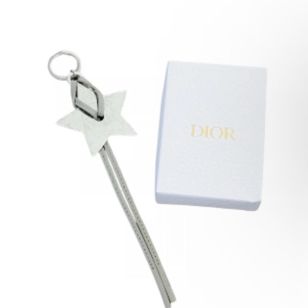 Dior Silver Star Keychain GWP - Picture 4 of 5